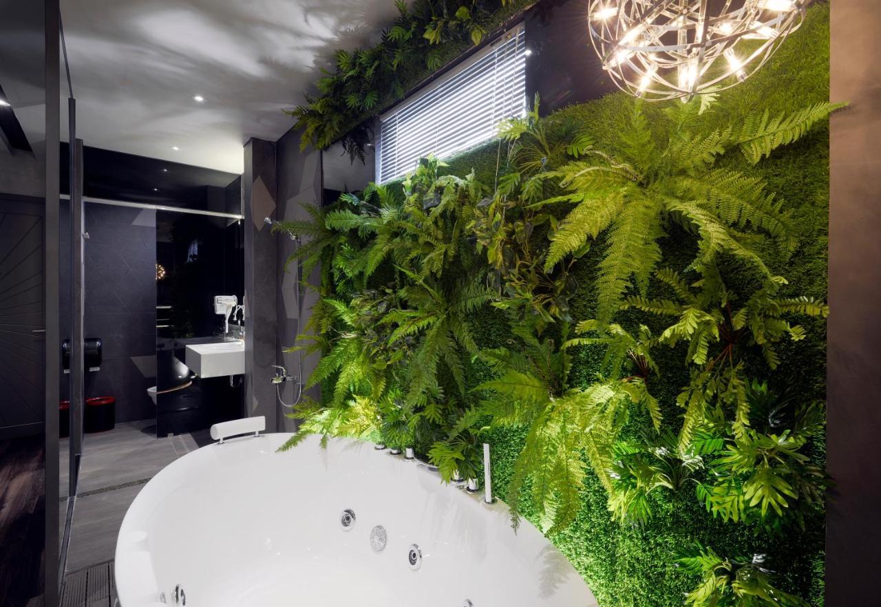Bonita Signature Hotel Ho Chi Minh City Exterior photo